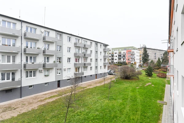 Sadská, Hloubětín - Praha 9 | Pronájem, Byt, 2+1, 49 m²