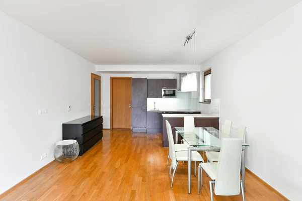 Linhartova, Košíře - Prague 5 | Rent, Apartment, Two-bedroom (3+kk), 75 m²