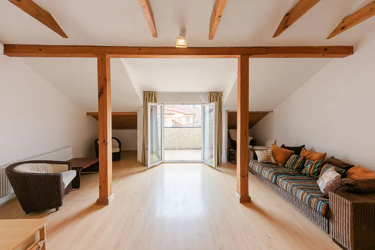 Jaselská, Bubeneč - Praha 6 | Pronájem, Byt, 4+kk, 146 m²