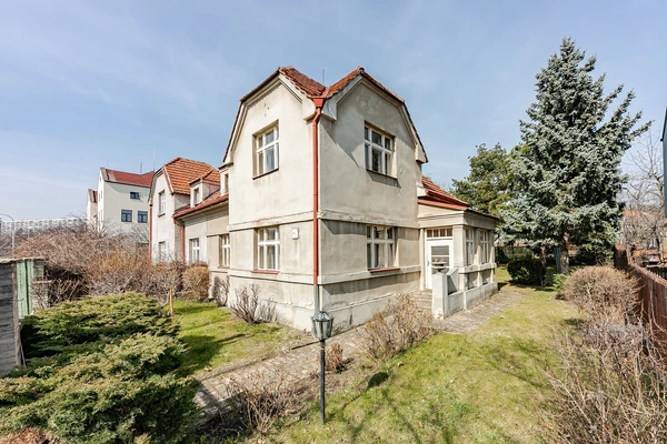 Veltěžská, Kobylisy - Praha 8 | Prodej, Rodinný dům, 5+kk, 101 m²