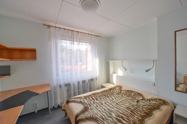 Na Vlčovce, Dejvice - Prague 6 | Sale, Apartment, Three-bedroom (4+kk), 125 m²