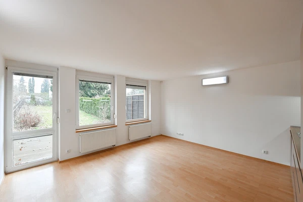 Javorová, Kobylisy - Praha 8 | Pronájem, Rodinný dům, 5+kk, 237 m²