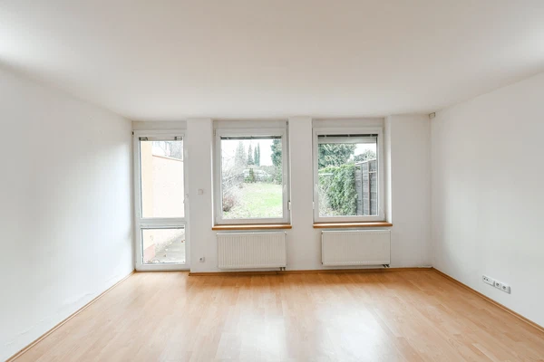 Javorová, Kobylisy - Prague 8 | Rent, House, Four-bedroom (5+kk), 237 m²