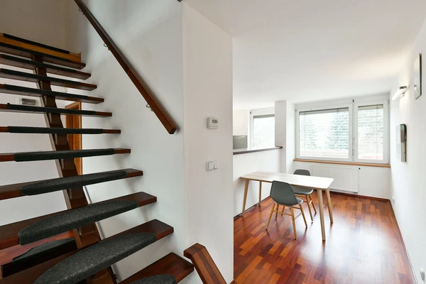 Javorová, Kobylisy - Prague 8 | Rent, House, Four-bedroom (5+kk), 237 m²