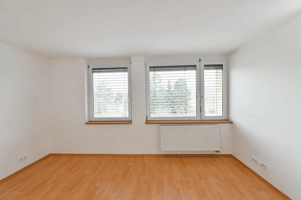 Javorová, Kobylisy - Prague 8 | Rent, House, Four-bedroom (5+kk), 237 m²