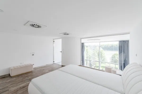 Pribinova, Staré Mesto - Bratislava I | Pronájem, Byt, 2+1, 94 m²