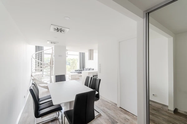 Pribinova, Staré Mesto - Bratislava I | Pronájem, Byt, 2+1, 94 m²