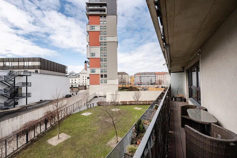 U Uranie, Holešovice - Prague 7 | Sale, Apartment, Three-bedroom (4+kk), 119 m²