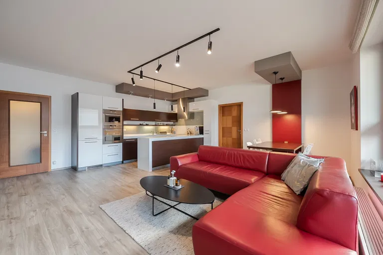 U Uranie, Holešovice - Prague 7 | Sale, Apartment, Three-bedroom (4+kk), 119 m²