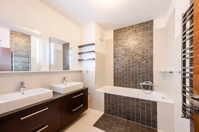 U Uranie, Holešovice - Prague 7 | Sale, Apartment, Three-bedroom (4+kk), 119 m²