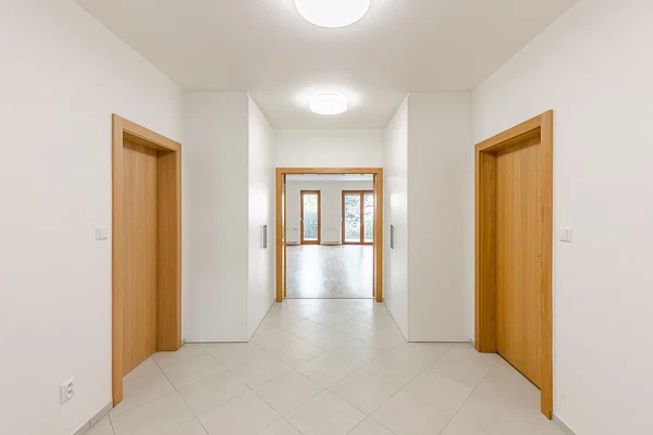 Na Hřebenech II, Podolí - Praha 4 | Pronájem, Byt, 5+kk, 175 m²