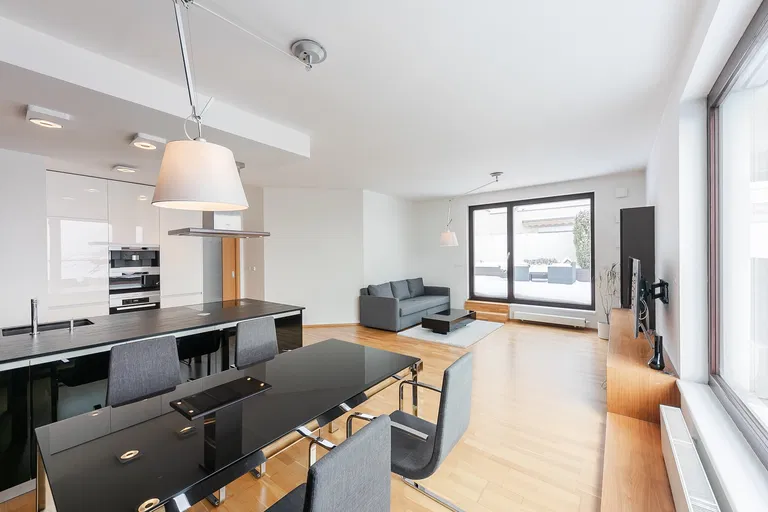Korunní, Vinohrady - Prague 10 | Rent, Apartment, Two-bedroom (3+kk), 166 m²