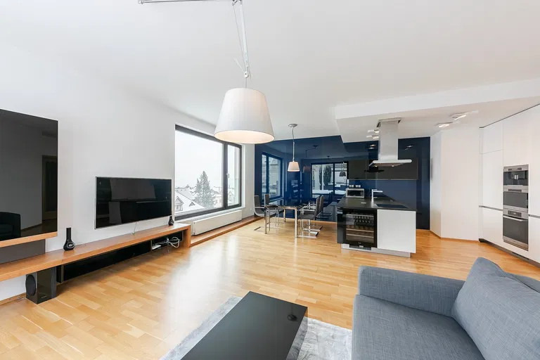 Korunní, Vinohrady - Prague 10 | Rent, Apartment, Two-bedroom (3+kk), 166 m²
