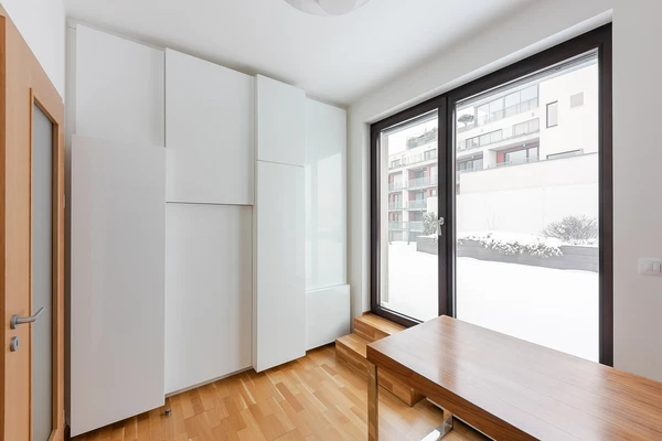 Korunní, Vinohrady - Prague 10 | Rent, Apartment, Two-bedroom (3+kk), 90 m²