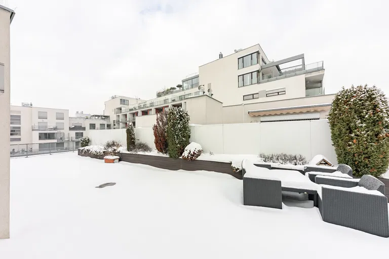 Korunní, Vinohrady - Prague 10 | Rent, Apartment, Two-bedroom (3+kk), 166 m²
