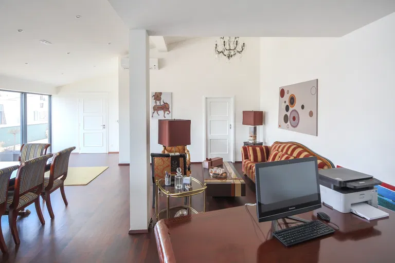 Husova - Benešov | Sale, Office building, 690 m²