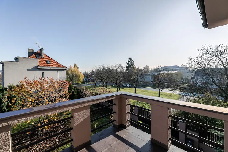 K Libuši, Kunratice - Prague 4 | Sale, House, Five-bedroom (6+kk), 300 m²