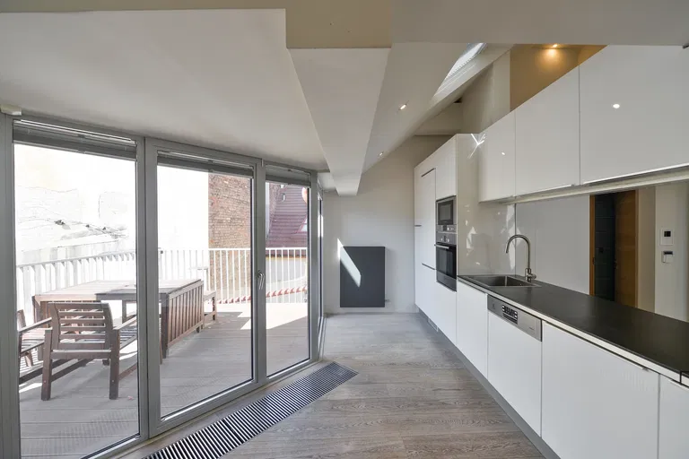Ve Smečkách, Nové Město - Prague 1 | Rent, Apartment, Three-bedroom (4+kk), 152 m²