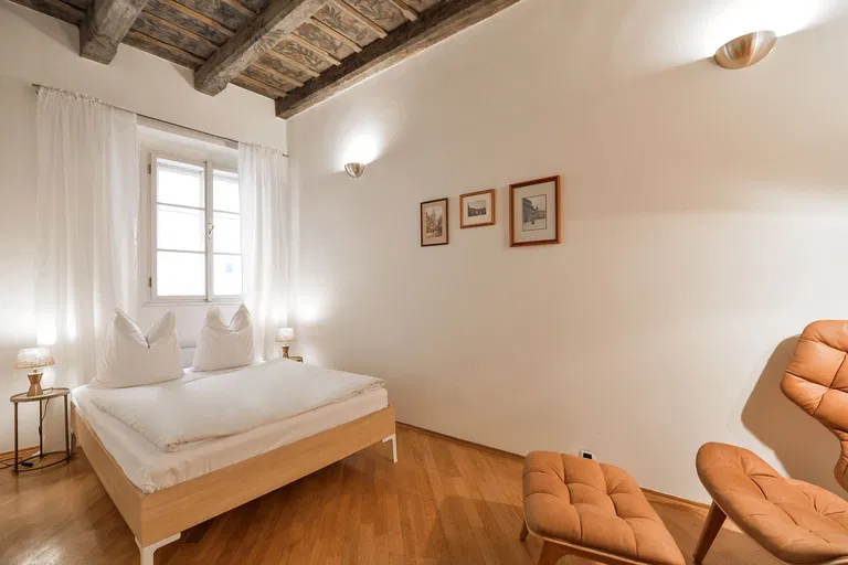 Vlašská, Malá Strana - Praha 1 | Pronájem, Byt, 3+kk, 55 m²