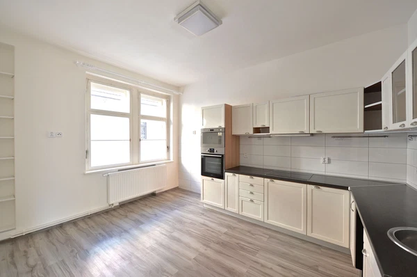 Úvoz, Malá Strana - Prague 1 | Rent, Apartment, Two-bedroom (3+1), 116 m²