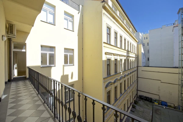 Zlatnická, Nové Město - Prague 1 | Rent, Office building, 1 173 m²