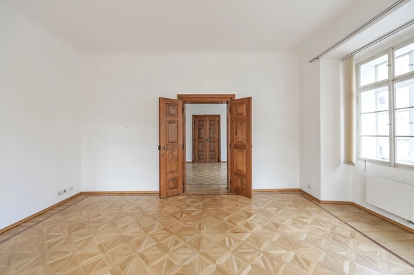 Malostranské náměstí, Malá Strana - Prague 1 | Rent, Office building, 154 m²