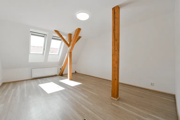 Janáčkovo nábřeží, Smíchov - Praha 5 | Pronájem, Byt, 3+kk, 97 m²