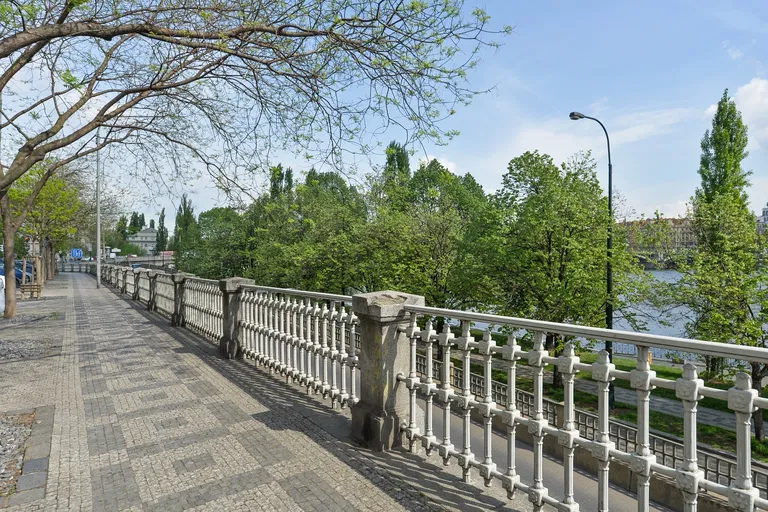 Janáčkovo nábřeží, Smíchov - Praha 5 | Pronájem, Byt, 3+kk, 97 m²