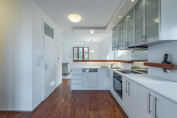 Sadová, Bílá Hora - Prague 6 | Sale, House, Four-bedroom (5+1), 266 m²