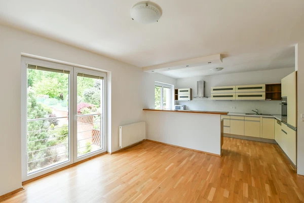 Zdíkovská, Smíchov - Prague 5 | Rent, House, Six-bedroom (7+1), 300 m²