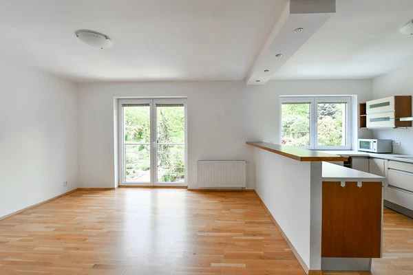 Zdíkovská, Smíchov - Prague 5 | Rent, House, Six-bedroom (7+1), 300 m²