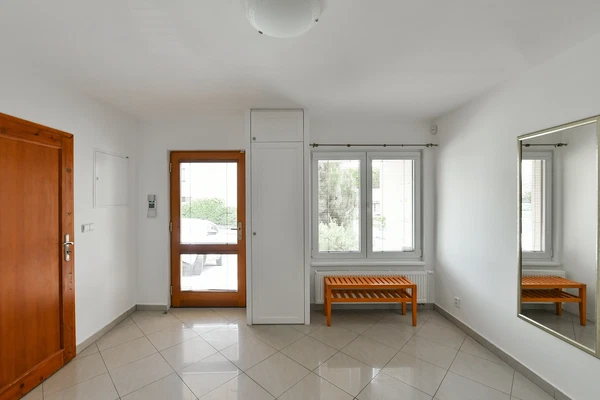 Zdíkovská, Smíchov - Prague 5 | Rent, House, Six-bedroom (7+1), 300 m²