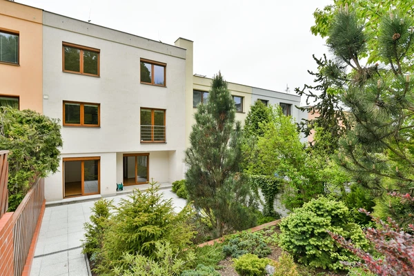 Zdíkovská, Smíchov - Prague 5 | Rent, House, Six-bedroom (7+1), 300 m²