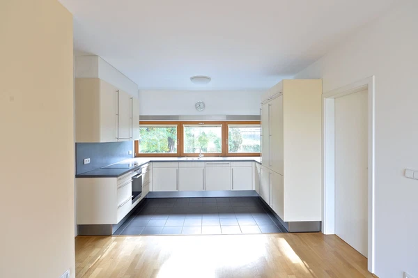 Na Bučance, Vyšehrad - Praha 2 | Pronájem, Byt, 4+kk, 104 m²