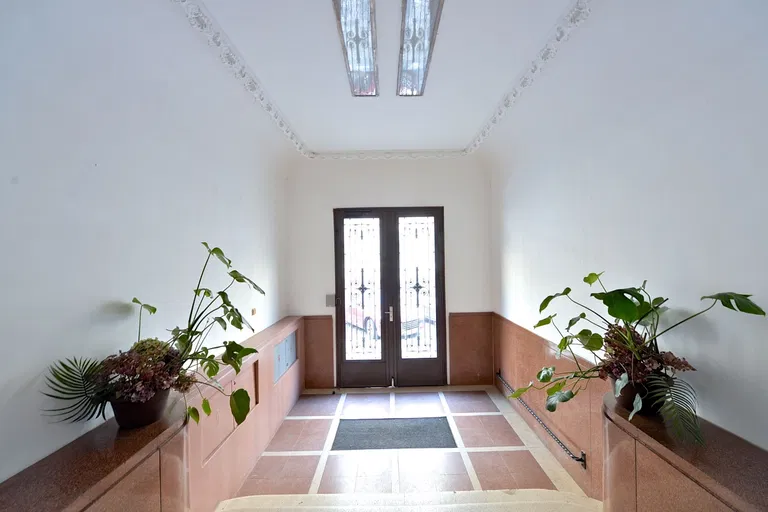 Konviktská, Staré Město - Praha 1 | Pronájem, Byt, 1+kk, 38 m²