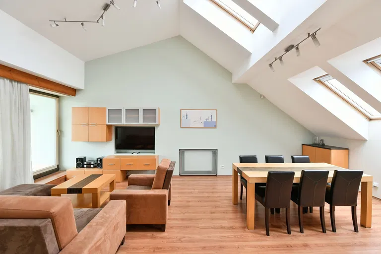 Jindřicha Plachty, Smíchov - Prague 5 | Rent, Apartment, Three-bedroom (4+kk), 100 m²
