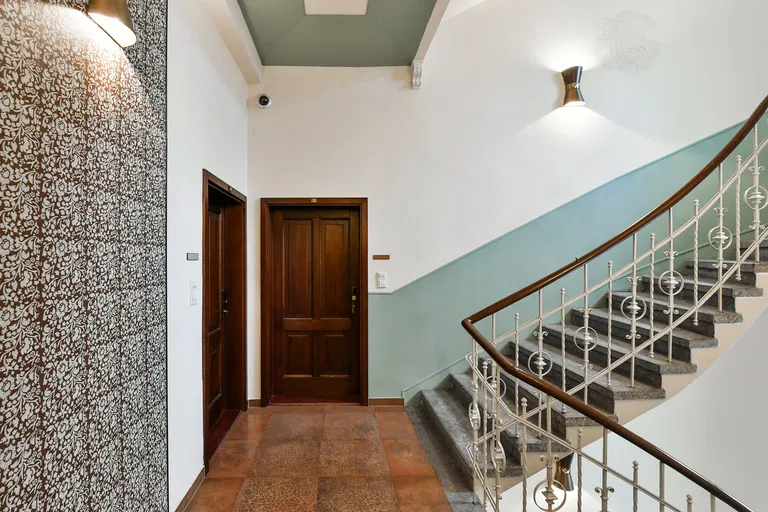 Jindřicha Plachty, Smíchov - Prague 5 | Rent, Apartment, Three-bedroom (4+kk), 100 m²