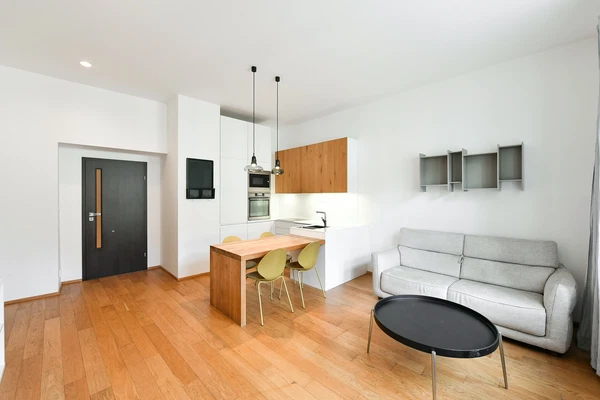 Trojická, Nové Město - Prague 2 | Rent, Apartment, One-bedroom (2+kk), 62 m²