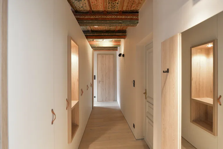 Vlašská, Malá Strana - Praha 1 | Pronájem, Byt, 2+kk, 50 m²