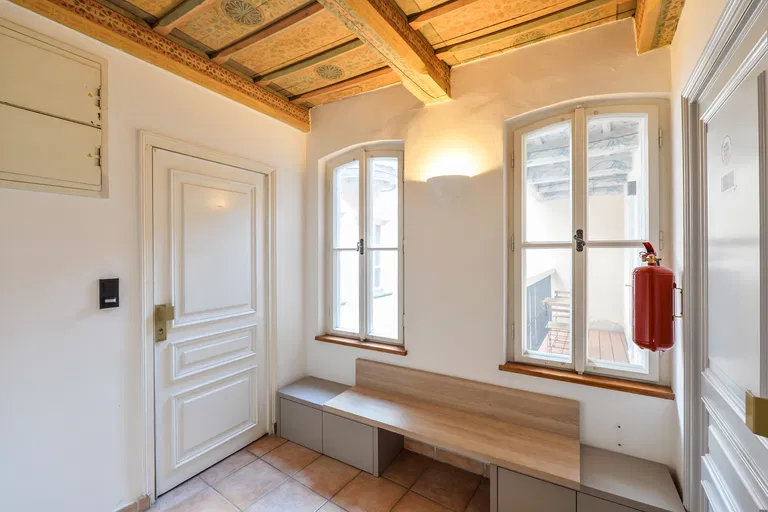 Vlašská, Malá Strana - Praha 1 | Pronájem, Byt, 2+kk, 50 m²