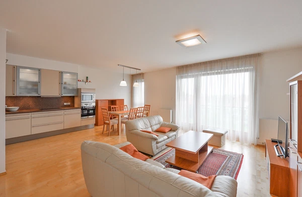 Na Hřebenech II, Podolí - Prague 4 | Rent, Apartment, Three-bedroom (4+kk), 129 m²