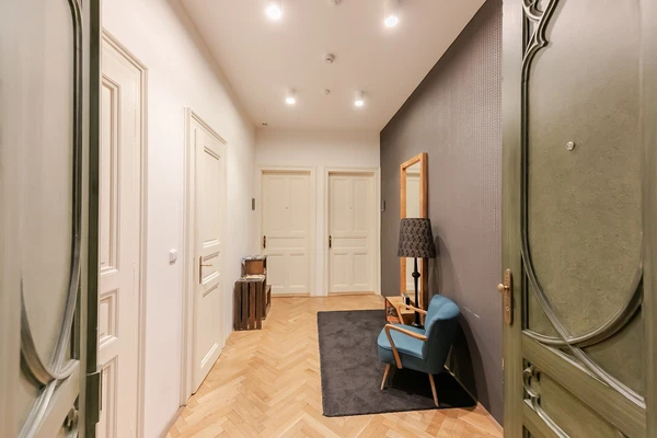 Myslíkova, Nové Město - Prague 2 | Rent, Apartment, One-bedroom (2+kk), 40 m²