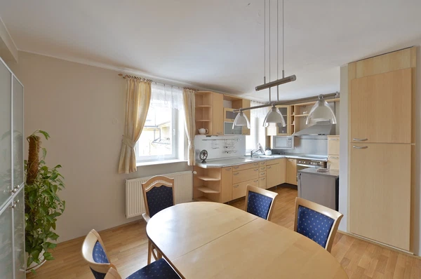 Veleslavínova, Staré Město - Prague 1 | Rent, Apartment, Three-bedroom (4+1), 200 m²