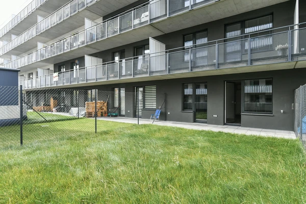 Zvěřinova, Strašnice - Praha 3 | Pronájem, Byt, 2+kk, 62 m²