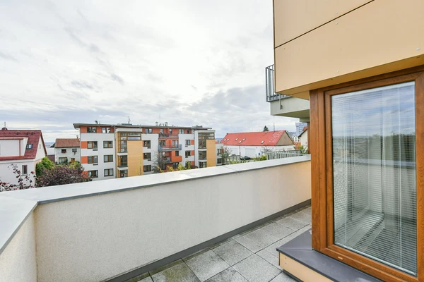 Ke Stírce, Kobylisy - Prague 8 | Rent, Apartment, Two-bedroom (3+kk), 76 m²