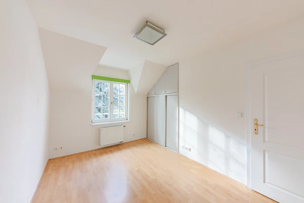 Na Malé Šárce, Nebušice - Prague 6 | Sale, House, Three-bedroom (4+kk), 195 m²