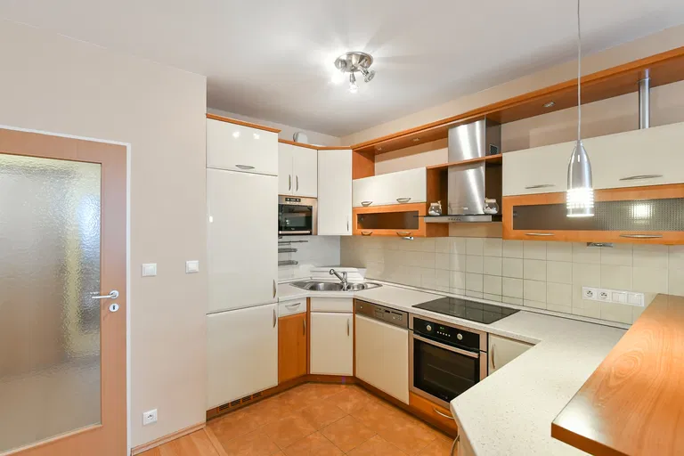 Terezínská, Letňany - Praha 9 | Pronájem, Byt, 2+kk, 58 m²