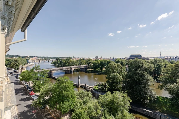 Janáčkovo nábřeží, Malá Strana - Prague 5 | Rent, Apartment, Four-bedroom (5+kk), 210 m²