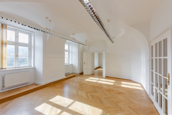 Loretánské náměstí, Hradčany - Prague 1 | Rent, Office building, 1 930 m²