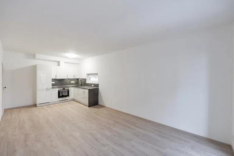 Makedonská, Střížkov - Praha 9 | Pronájem, Byt, 2+kk, 63 m²